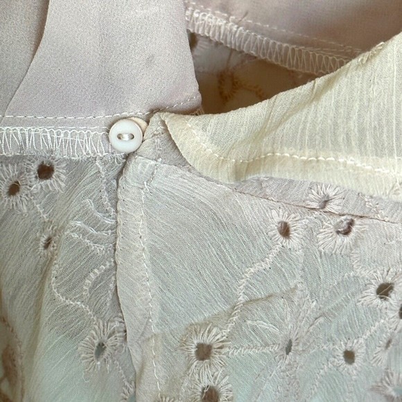 Astr Dusty Pink April Eyelet Ruffle Cold Shoulder Wrap Blouse Sz Large - Picture 11 of 16